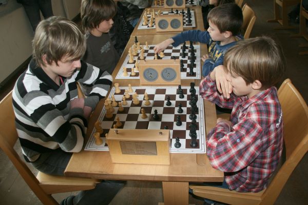 Jugendschachturnier Realschule Brannenburg - Bild klick für großes Format